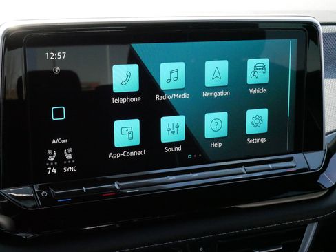 Used 2024 Volkswagen Atlas Cross Sport SEL Premium R-Line image 22