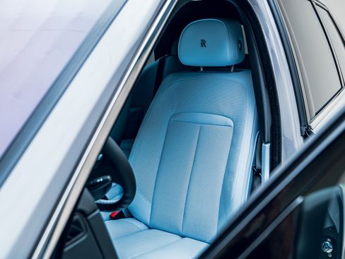 Used 2026 Rolls-Royce Cullinan AWD/4WD image 36