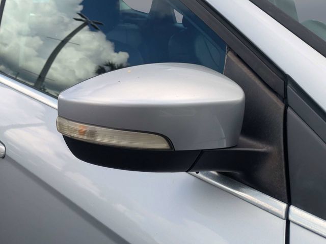 Used 2014 Ford Focus Titanium FWD image 10
