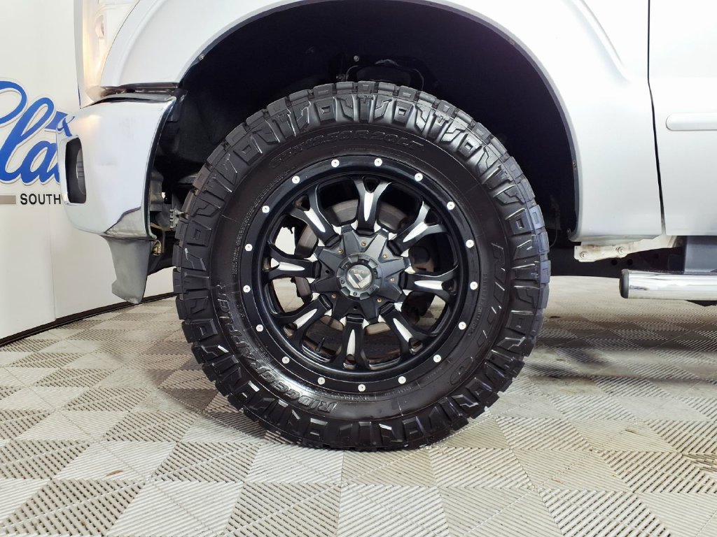 Used 2014 Ford F250 Lariat w/ Lariat Ultimate Package AWD/4WD image 8