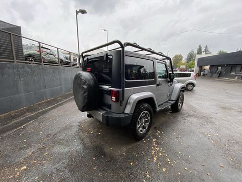 Used 2014 Jeep Wrangler Sahara AWD/4WD image 6