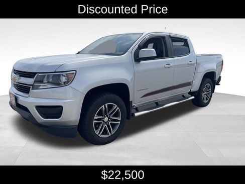 Used 2019 Chevrolet Colorado W/T w/ Custom Special Edition AWD/4WD image 3