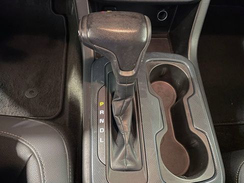 Used 2018 Chevrolet Colorado Z71 AWD/4WD image 37