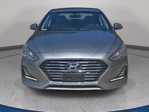 Used 2018 Hyundai Sonata SE FWD image 2