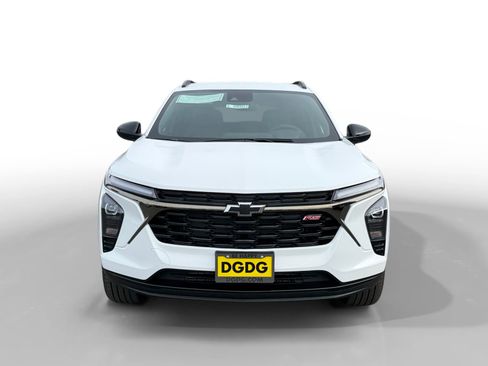 New 2026 Chevrolet Trax RS w/ Driver Confidence Package image 8