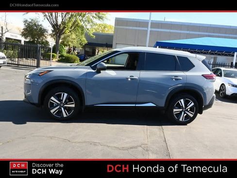 Used 2021 Nissan Rogue SL image 4