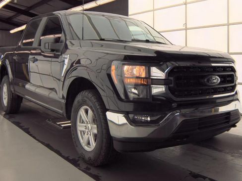 Used 2023 Ford F150 XLT w/ Trailer Tow Package AWD/4WD image 3