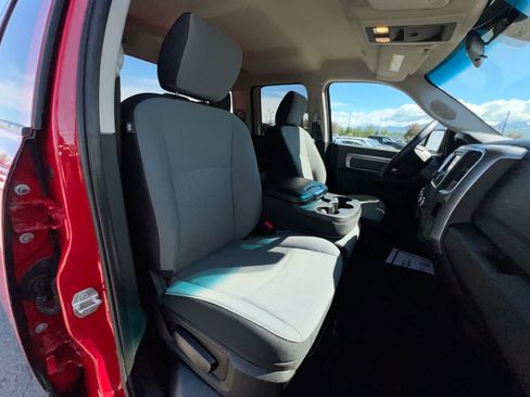 Used 2024 RAM 1500 Classic SLT AWD/4WD image 28