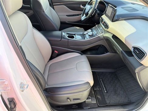 Certified 2023 Hyundai Santa Fe SEL w/ Premium Package image 13