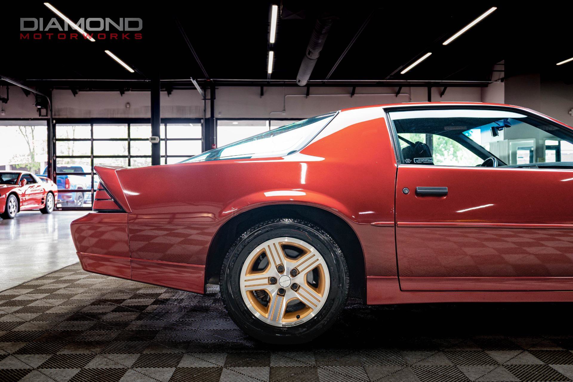 Used 1989 Chevrolet Camaro IROC-Z RWD image 23