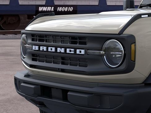 New 2026 Ford Bronco 4-Door AWD/4WD image 19