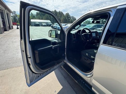 Used 2019 Ford F150 XLT w/ Equipment Group 302A Luxury image 9