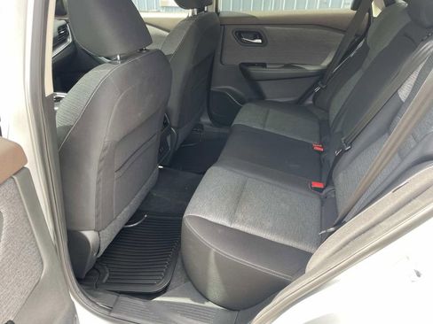 Used 2022 Nissan Rogue SV image 13