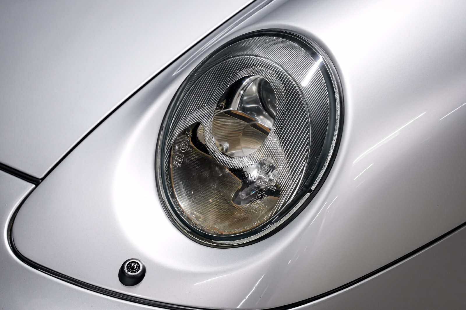 Used 1998 Porsche 911 Carrera 4S AWD/4WD image 30