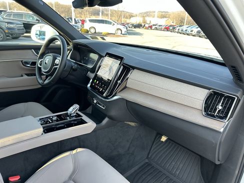 Used 2026 Volvo XC90 B5 Plus w/ Protection Package image 15