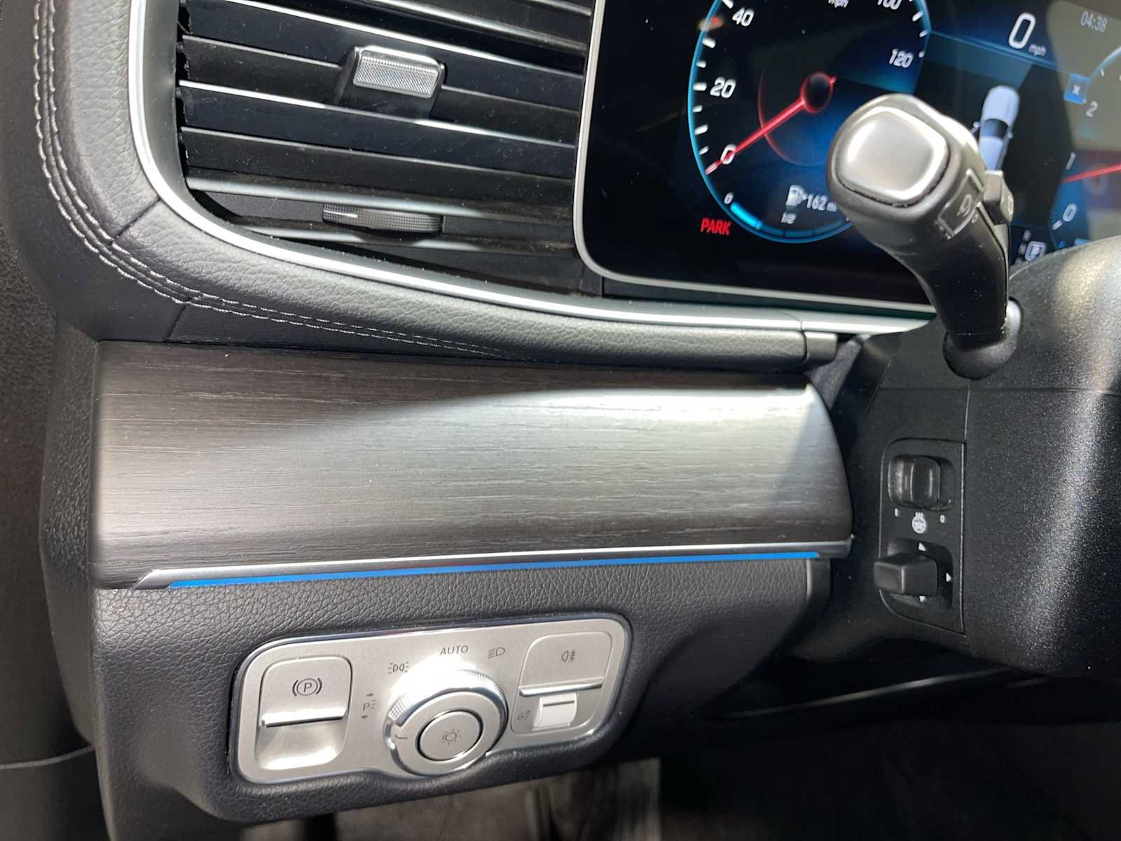 Used 2020 Mercedes-Benz GLS 450 4MATIC image 24