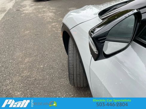 Used 2025 Kia EV6 Wind image 16