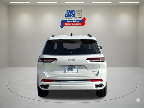 New 2025 Jeep Grand Cherokee L Overland w/ Advanced Protech Group III AWD/4WD image 7