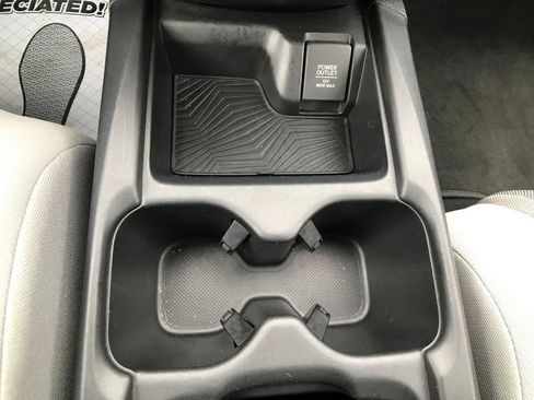 Used 2017 Honda CR-V LX image 22