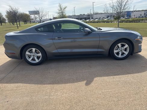 Used 2021 Ford Mustang EcoBoost image 4