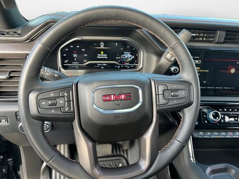 Used 2024 GMC Sierra 2500 AT4 w/ AT4 Premium Plus Package image 10