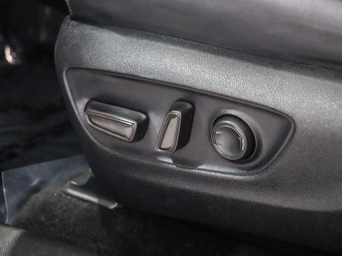 Used 2022 Toyota RAV4 XLE Premium FWD image 21