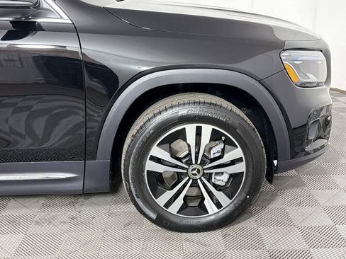 Used 2026 Mercedes-Benz GLB 250 4MATIC image 12