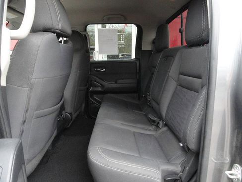 Used 2022 Nissan Frontier SV image 22