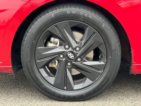 Used 2021 Hyundai Elantra SEL w/ Cargo Package image 27