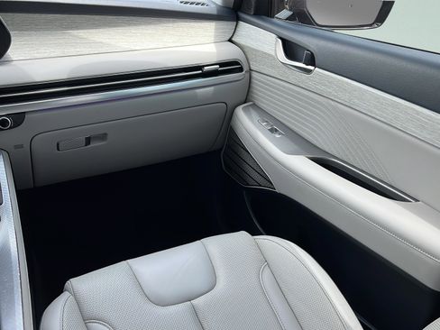 Used 2023 Hyundai Palisade Calligraphy FWD image 16