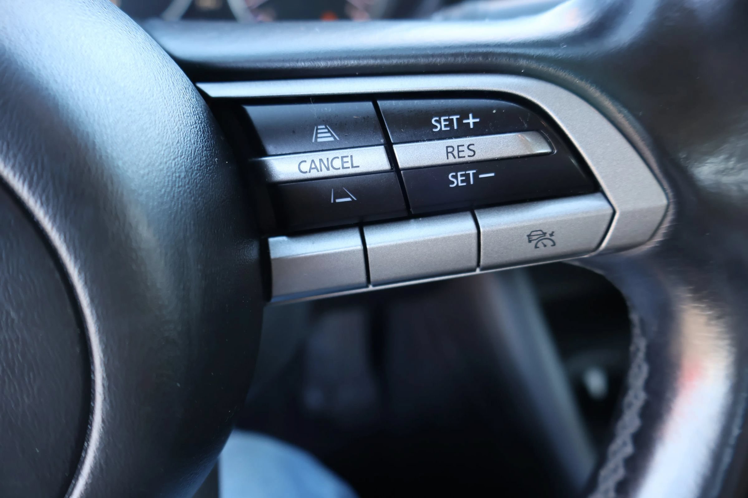 Used 2021 MAZDA MAZDA3 s FWD image 17