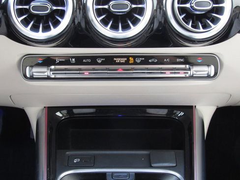 Certified 2023 Mercedes-Benz GLA 250 4MATIC w/ Premium Package image 30