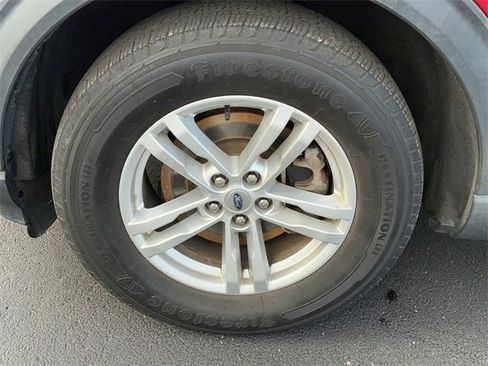 Used 2020 Ford Explorer XLT w/ Equipment Group 202A image 9