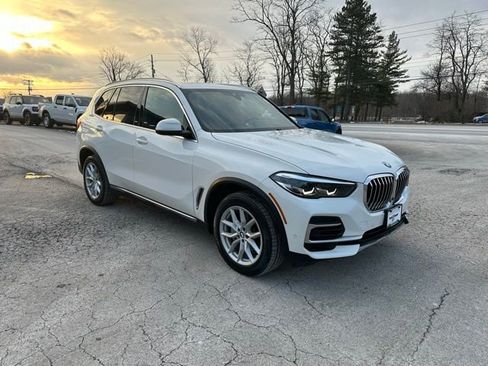 Used 2022 BMW X5 xDrive40i w/ Premium Package image 7