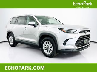 Used 2025 Toyota Grand Highlander XLE video 1