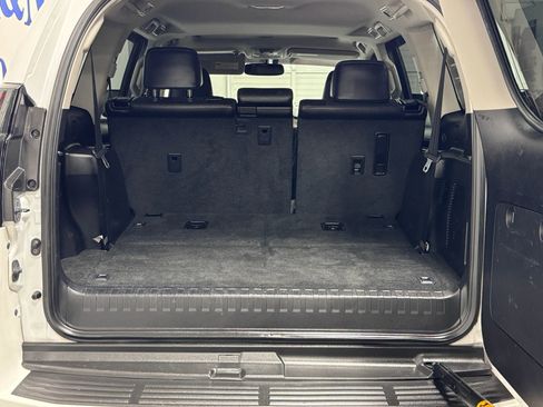 Used 2016 Lexus GX 460 w/ Premium Package AWD/4WD image 7