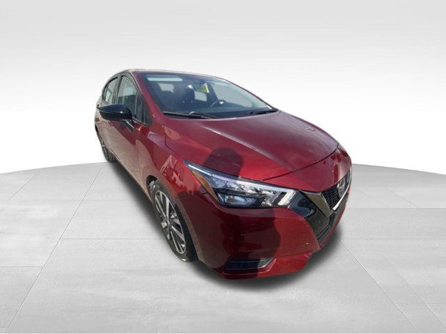 Used 2022 Nissan Versa SR FWD image 18