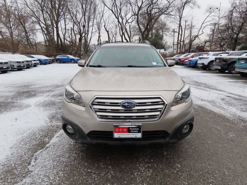 Used 2016 Subaru Outback 2.5i Premium image 6
