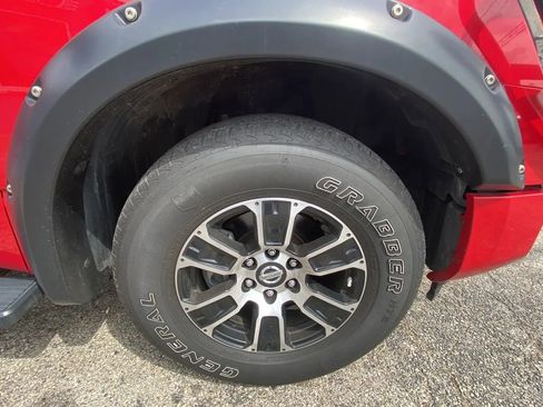 Used 2022 Nissan Titan SV AWD/4WD image 20