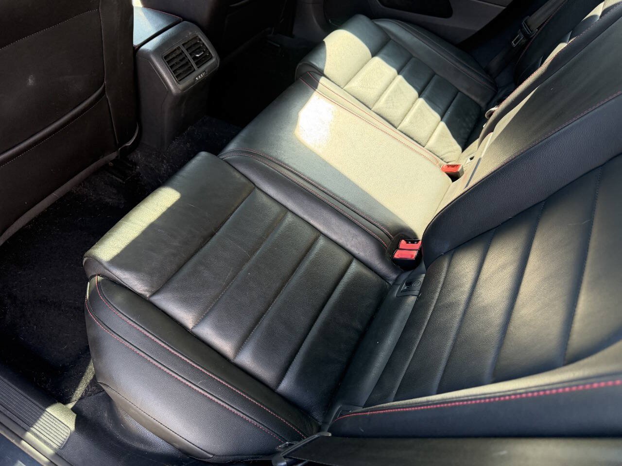 Used 2019 Volkswagen GTI Autobahn FWD image 22