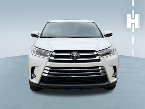 Used 2019 Toyota Highlander Limited Platinum AWD/4WD image 3