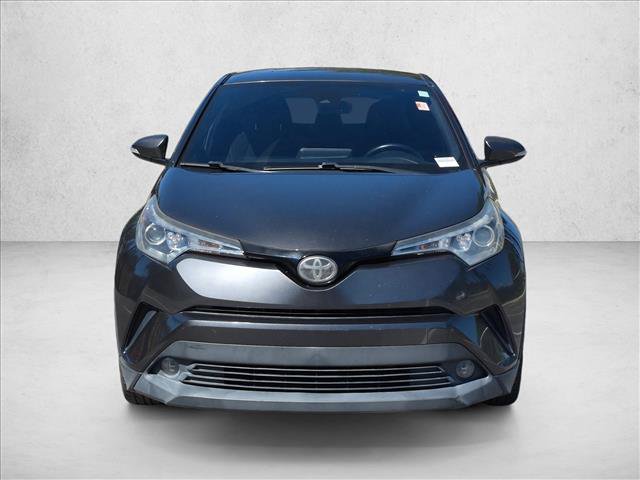 Used 2018 Toyota C-HR XLE FWD image 2