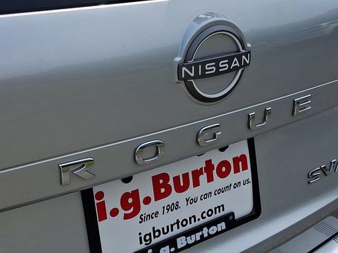 Used 2023 Nissan Rogue SV AWD/4WD image 30