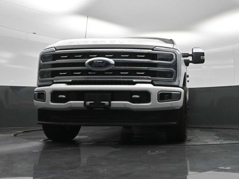 Used 2024 Ford F250 Platinum AWD/4WD image 28
