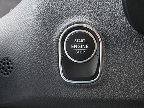 Used 2025 Mercedes-Benz Sprinter 2500 image 27