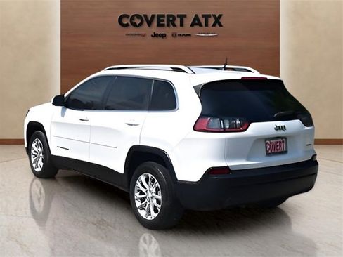 Used 2019 Jeep Cherokee Latitude w/ Popular Appearance Group image 3