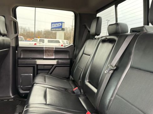 Used 2019 Ford F250 Lariat w/ Chrome Package image 48