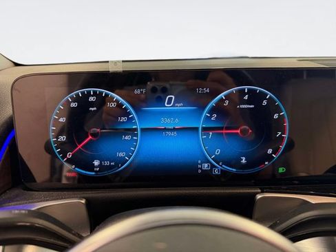Used 2022 Mercedes-Benz GLB 250 4MATIC image 25