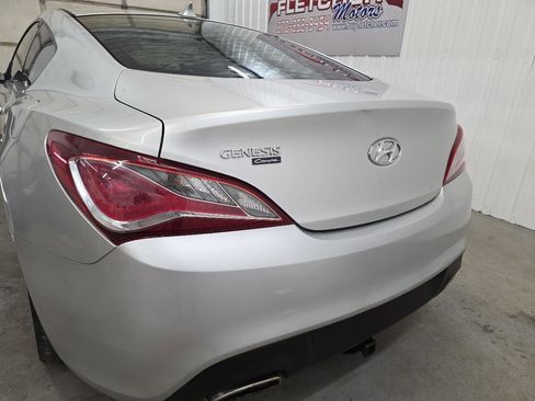 Used 2013 Hyundai Genesis 2.0T image 10