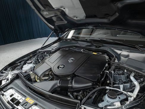 Certified 2025 Mercedes-Benz CLE 300 4MATIC Cabriolet image 33